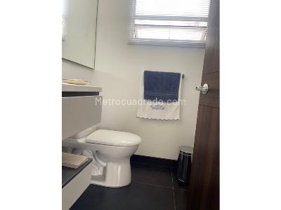 Casa de 3 alcobas en venta en Norte, Bogotá, 379 m² · foto 16 de 20