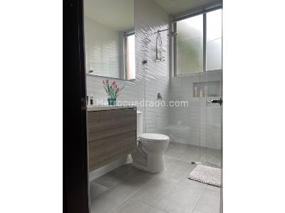 Casa de 3 alcobas en venta en Norte, Bogotá, 379 m² · foto 17 de 20
