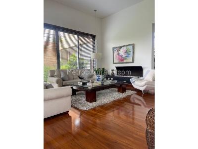 Casa de 3 alcobas en venta en Norte, Bogotá, 379 m² · foto 4 de 20