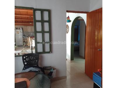 Casa de 3 alcobas en venta en Norte, Girardot, 67 m² · foto 10 de 15