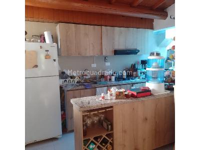 Casa de 3 alcobas en venta en Norte, Girardot, 67 m² · foto 11 de 15