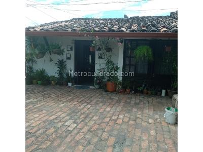 Casa de 3 alcobas en venta en Norte, Girardot, 67 m² · foto 2 de 15