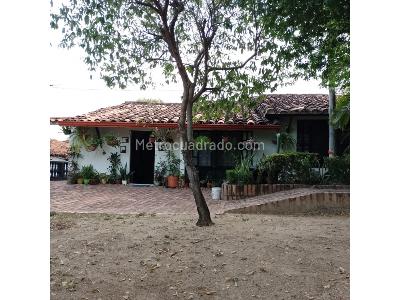 Casa de 3 alcobas en venta en Norte, Girardot, 67 m² · foto 3 de 15
