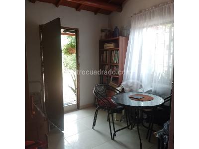 Casa de 3 alcobas en venta en Norte, Girardot, 67 m² · foto 9 de 15