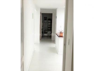 Casa de 5 alcobas en venta en Norte, Bogotá, 290 m² · foto 18 de 20