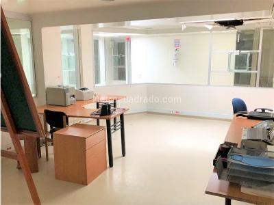 Casa de 5 alcobas en venta en Norte, Bogotá, 290 m² · foto 2 de 20