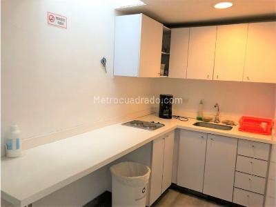 Casa de 5 alcobas en venta en Norte, Bogotá, 290 m² · foto 3 de 20