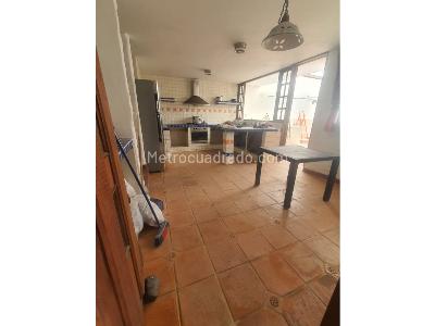 Casa de 5 alcobas en venta en Norte, Bogotá, 320 m² · foto 3 de 13