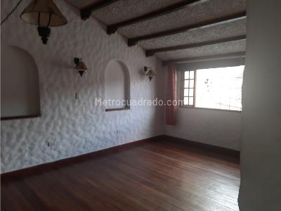 Casa de 5 alcobas en venta en Norte, Bogotá, 320 m² · foto 6 de 13