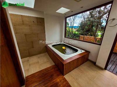 Casa de 4 alcobas en venta en Norte, Bogotá, 470 m² · foto 9 de 16