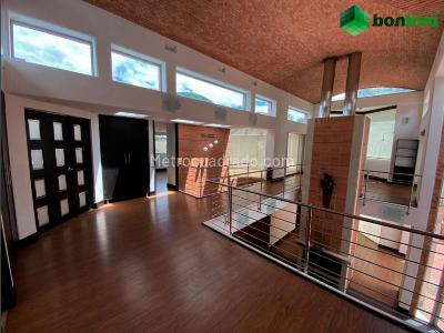 Casa de 3 alcobas en venta en Norte, Bogotá, 400 m² · foto 6 de 10