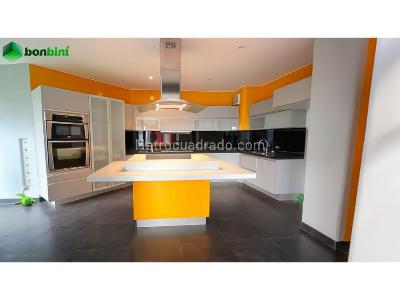 Casa de 3 alcobas en venta en Norte, Bogotá, 525 m² · foto 9 de 13