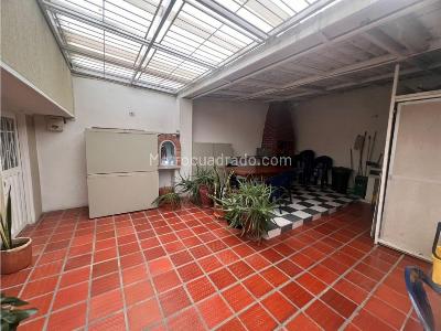 Casa de 5 alcobas en venta en Centro, Bogotá, 430 m² · foto 15 de 20