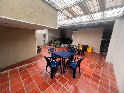 Casa de 5 alcobas en venta en Centro, Bogotá, 430 m² · foto 16 de 20