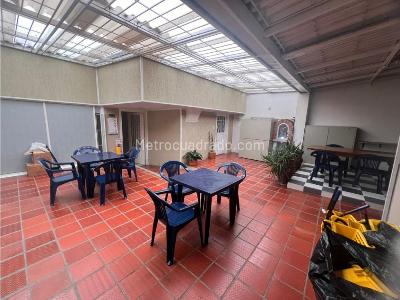 Casa de 5 alcobas en venta en Centro, Bogotá, 430 m² · foto 17 de 20