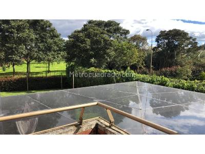 Casa de 4 alcobas en venta en Norte, Bogotá, 330 m² · foto 10 de 20