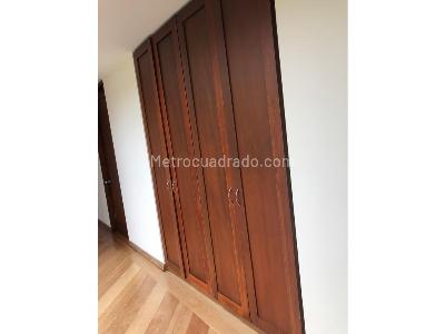 Casa de 4 alcobas en venta en Norte, Bogotá, 330 m² · foto 14 de 20