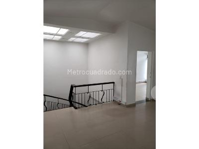 Casa de 5 alcobas en venta en Norte, Bogotá, 550 m² · foto 5 de 6