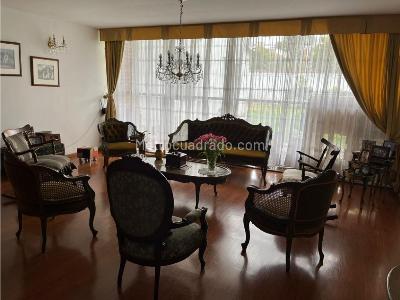 Casa en venta en Niza, Bogotá · foto 2 de 20