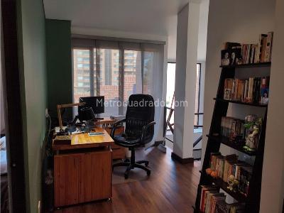 Casa de 5 alcobas en venta en Norte, Bogotá, 440 m² · foto 10 de 18