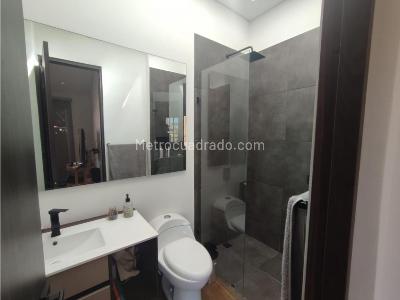 Casa de 5 alcobas en venta en Norte, Bogotá, 440 m² · foto 15 de 18