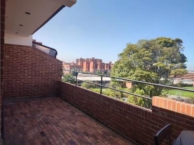 Casa de 5 alcobas en venta en Norte, Bogotá, 440 m² · foto 18 de 18