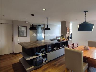Casa de 5 alcobas en venta en Norte, Bogotá, 440 m² · foto 5 de 18