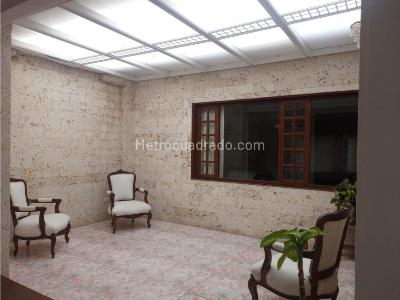 Casa de 3 alcobas en venta en Norte, Bogotá, 534 m² · foto 8 de 15