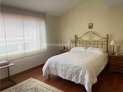 Casa de 3 alcobas en venta en Norte, Bogotá, 290 m² · foto 11 de 19