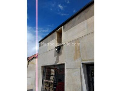 Casa de 5 alcobas en venta en Norte, Bogotá, 386 m² · foto 16 de 17