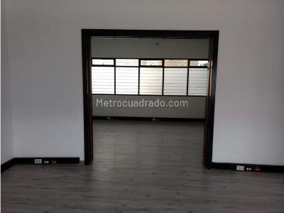 Casa de 5 alcobas en venta en Norte, Bogotá, 386 m² · foto 5 de 17