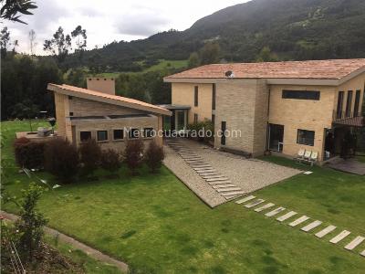 Casa de 3 alcobas en venta en Norte, Cajicá, 320 m² · foto 2 de 7