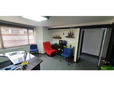 Casa de 5 alcobas en venta en Modelia, Bogotá, 340 m² · foto 3 de 20