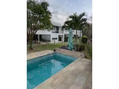 Casa de 5 alcobas en venta en Norte, Ibagué, 581 m² · foto 15 de 17
