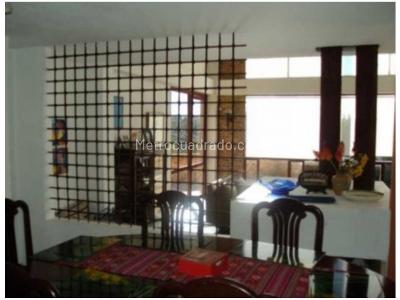 Casa de 4 alcobas en venta en Norte, Chía, 413 m² · foto 13 de 19