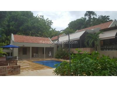 Casa de 4 alcobas en venta en Norte, Girardot, 210 m² · foto 4 de 8