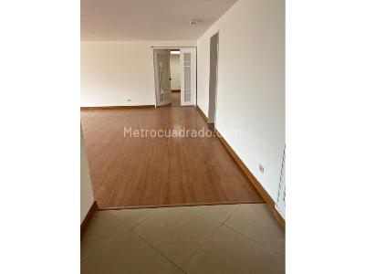 Apartamento de 3 alcobas en venta en Santa Barbara, Bogotá, 233 m² · foto 4 de 20