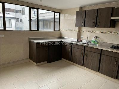 Apartamento de 3 alcobas en venta en Santa Barbara, Bogotá, 233 m² · foto 6 de 20