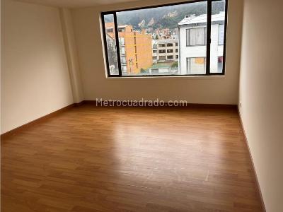 Apartamento de 3 alcobas en venta en Santa Barbara, Bogotá, 233 m² · foto 13 de 20