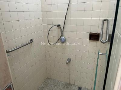 Apartamento de 3 alcobas en venta en Santa Barbara, Bogotá, 233 m² · foto 14 de 20