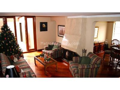 Casa de 5 alcobas en venta en Entre Rios, Bogotá, 325 m² · foto 2 de 19