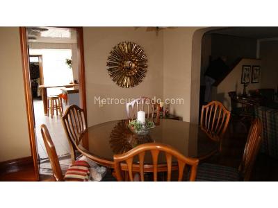 Casa de 5 alcobas en venta en Entre Rios, Bogotá, 325 m² · foto 5 de 19
