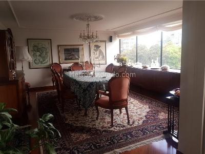 Apartamento de 3 alcobas en venta en El Refugio, Bogotá, 314 m² · foto 2 de 20
