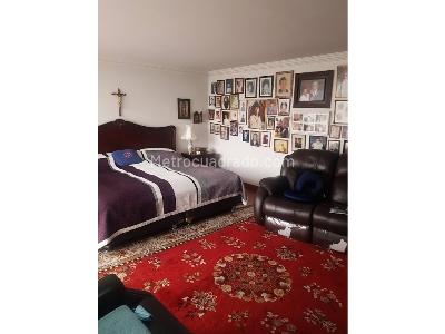 Apartamento de 3 alcobas en venta en El Refugio, Bogotá, 314 m² · foto 12 de 20