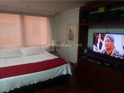Apartamento de 3 alcobas en venta en El Refugio, Bogotá, 314 m² · foto 17 de 20