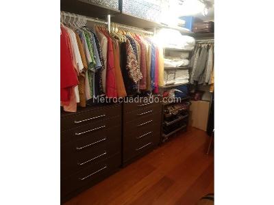 Apartamento de 3 alcobas en venta en El Refugio, Bogotá, 314 m² · foto 19 de 20