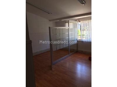 Casa de 5 alcobas en venta en Santa Barbara, Bogotá, 220 m² · foto 3 de 20