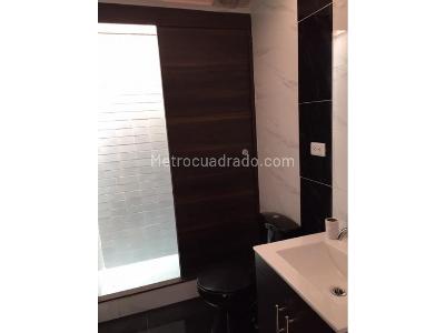 Casa de 5 alcobas en venta en Santa Barbara, Bogotá, 220 m² · foto 13 de 20