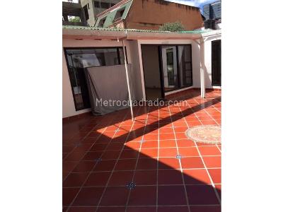 Casa de 5 alcobas en venta en Santa Barbara, Bogotá, 220 m² · foto 17 de 20