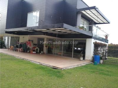 Casa de 5 alcobas en venta en Occidente, Rionegro, 500 m² · foto 2 de 20